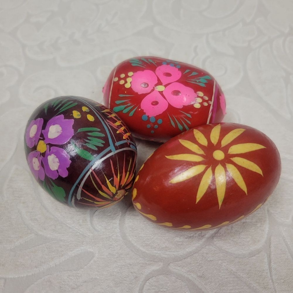 Vintage Wooden Hand Painted Easter Eggs 3 Pieces